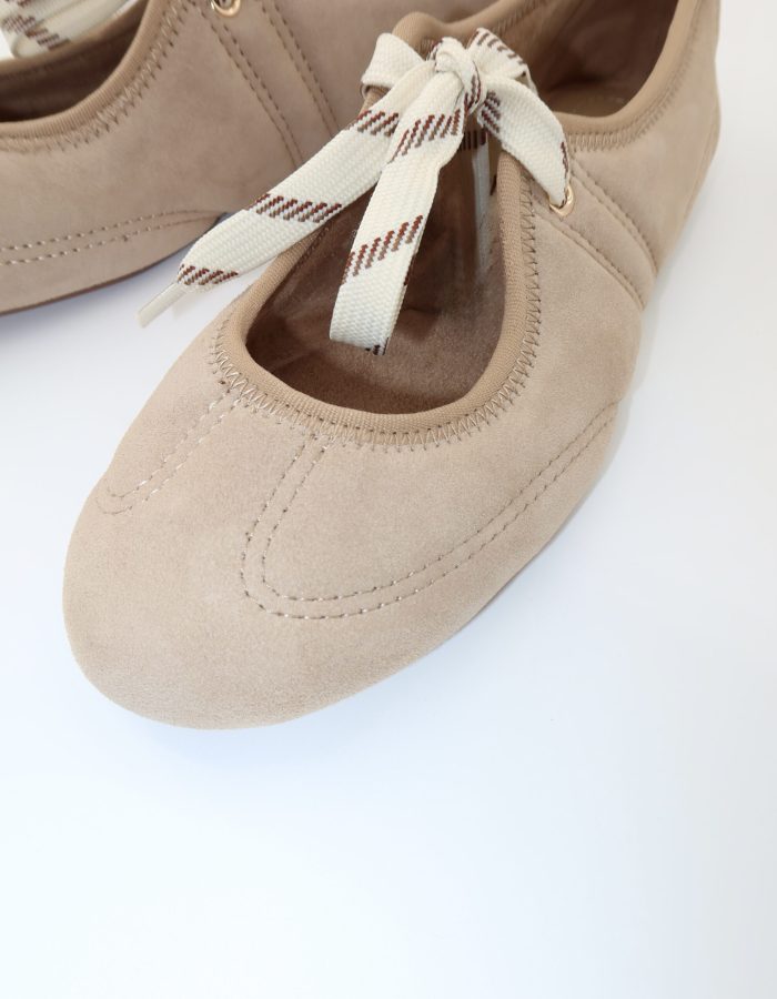 zara-sneakerina-three